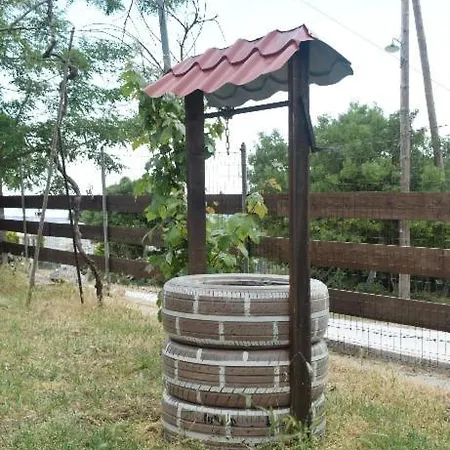 Mountain House Kastro *